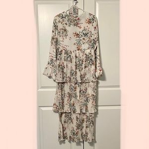 Hijab House Floral Tiered Maxi Dress